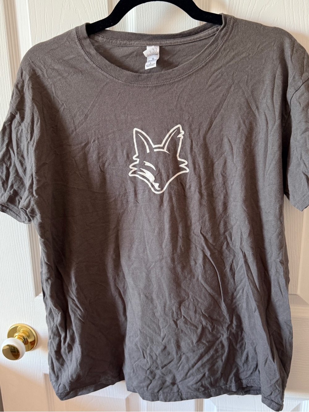 Gildan Gray Tee with Fox logo